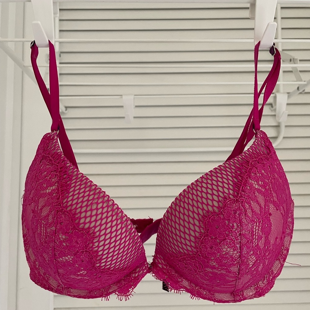 Victoria Secret Push-up Bra- 32C